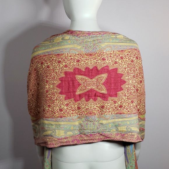 Very Colorful & Versatile Paisley Print 71" x 17" Scarf with 2.5" Tassels - Picture 9 of 16